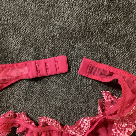 * Victoria’s Secret lingerie - Picture 3 of 4